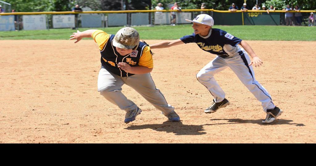 News 4 Latino: NYPD Teaching Baseball, Life Lessons in Colombia