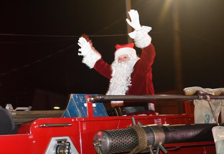 Pottsville celebrates Christmas tree lighting News