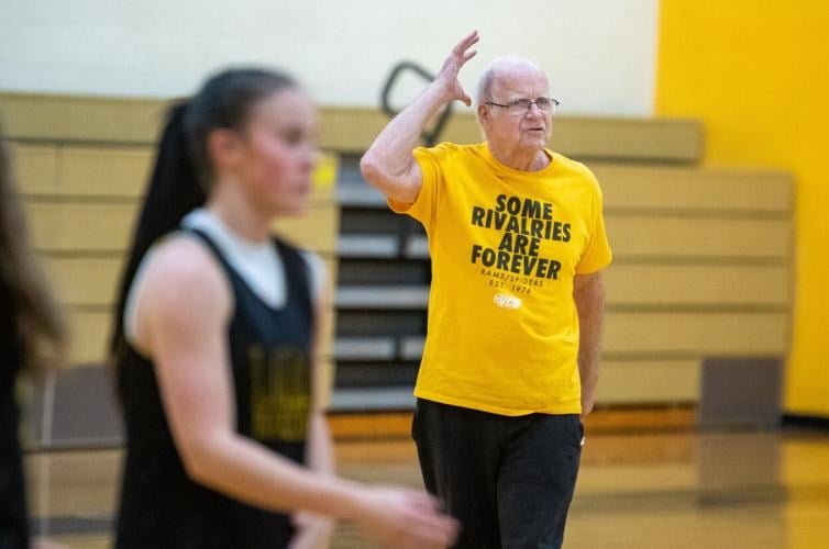 GIRLS' BASKETBALL PREVIEW: Holland returns to bench as Mahanoy girls ...
