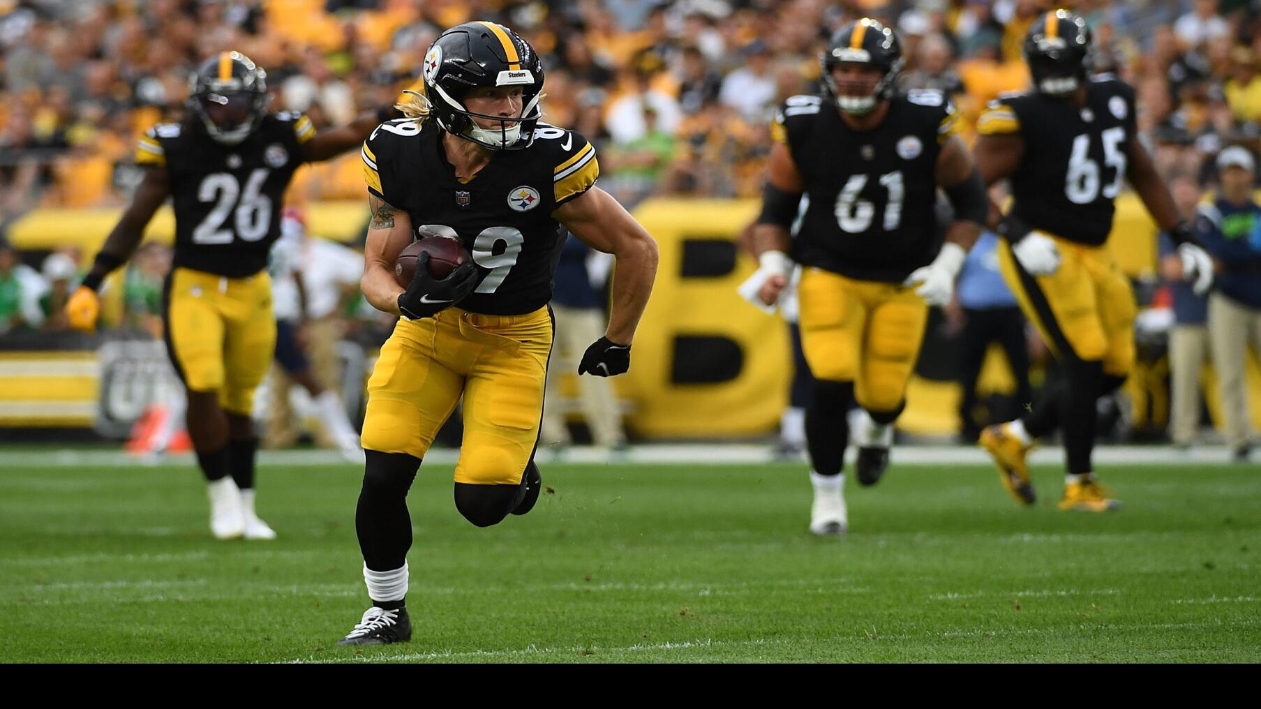 Pittsburgh Steelers wide receiver Gunner Olszewski (89) catches a