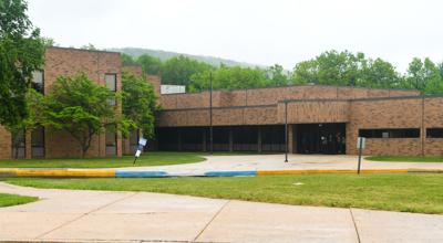 Tamaqua Elementary School / Overview