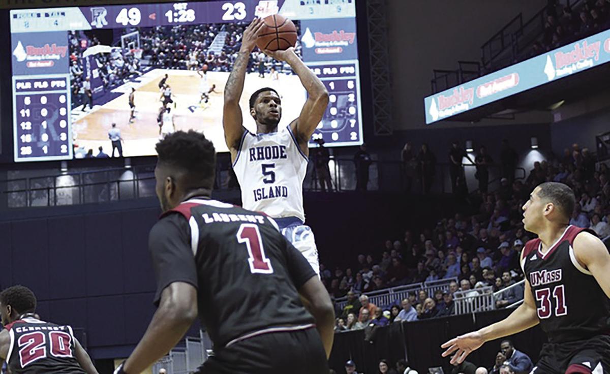 Rams Honor Seniors With Blowout Win Local Sports Ricentral Com