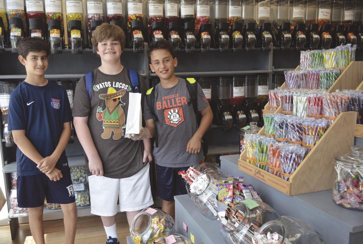 Wakefield Welcomes Old Time Candy Shop Narragansett Times Ricentral Com