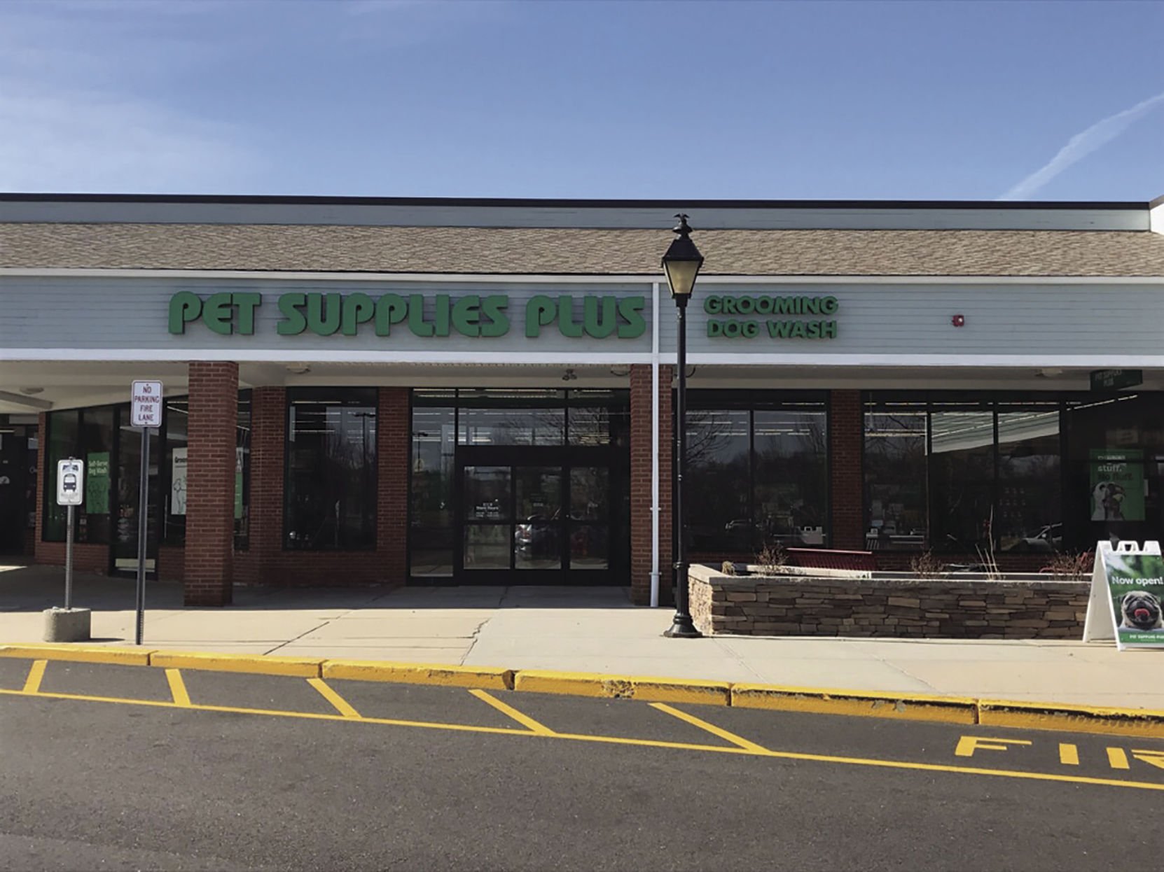 Pet Supplies Plus moves to Salt Pond Plaza in Narragansett