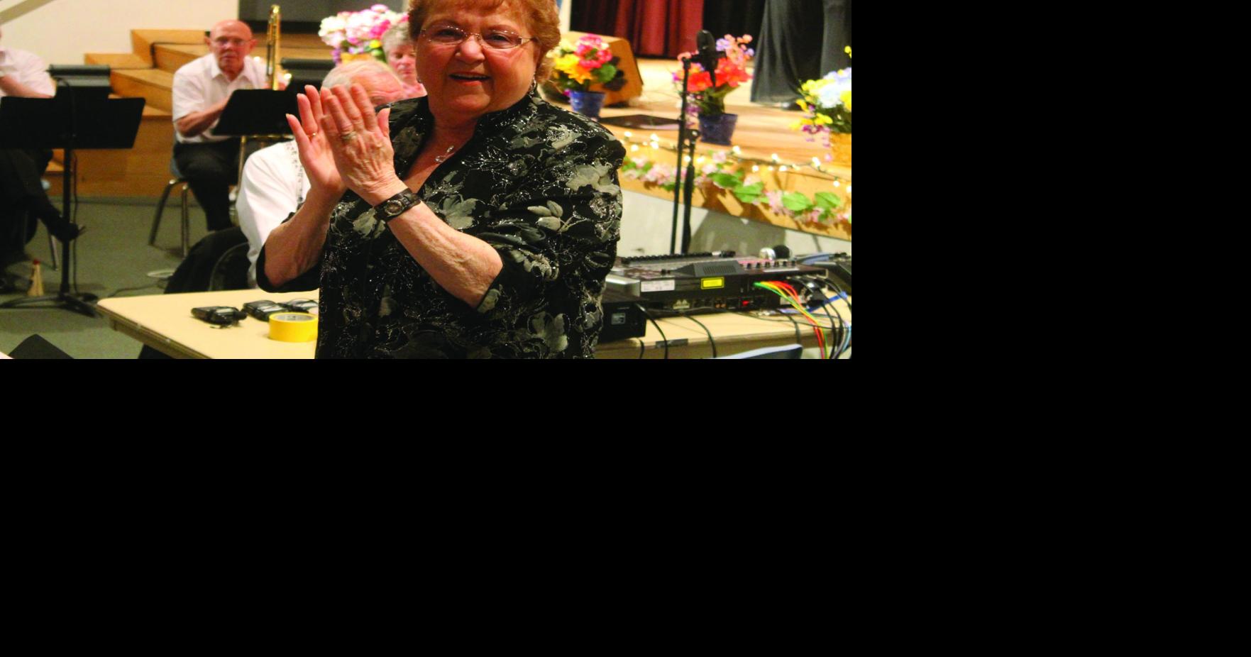 Three decades of song: NK Community Chorus director says farewell ...