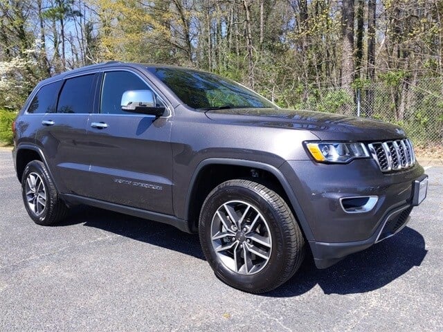 2019 Black Jeep Grand Cherokee