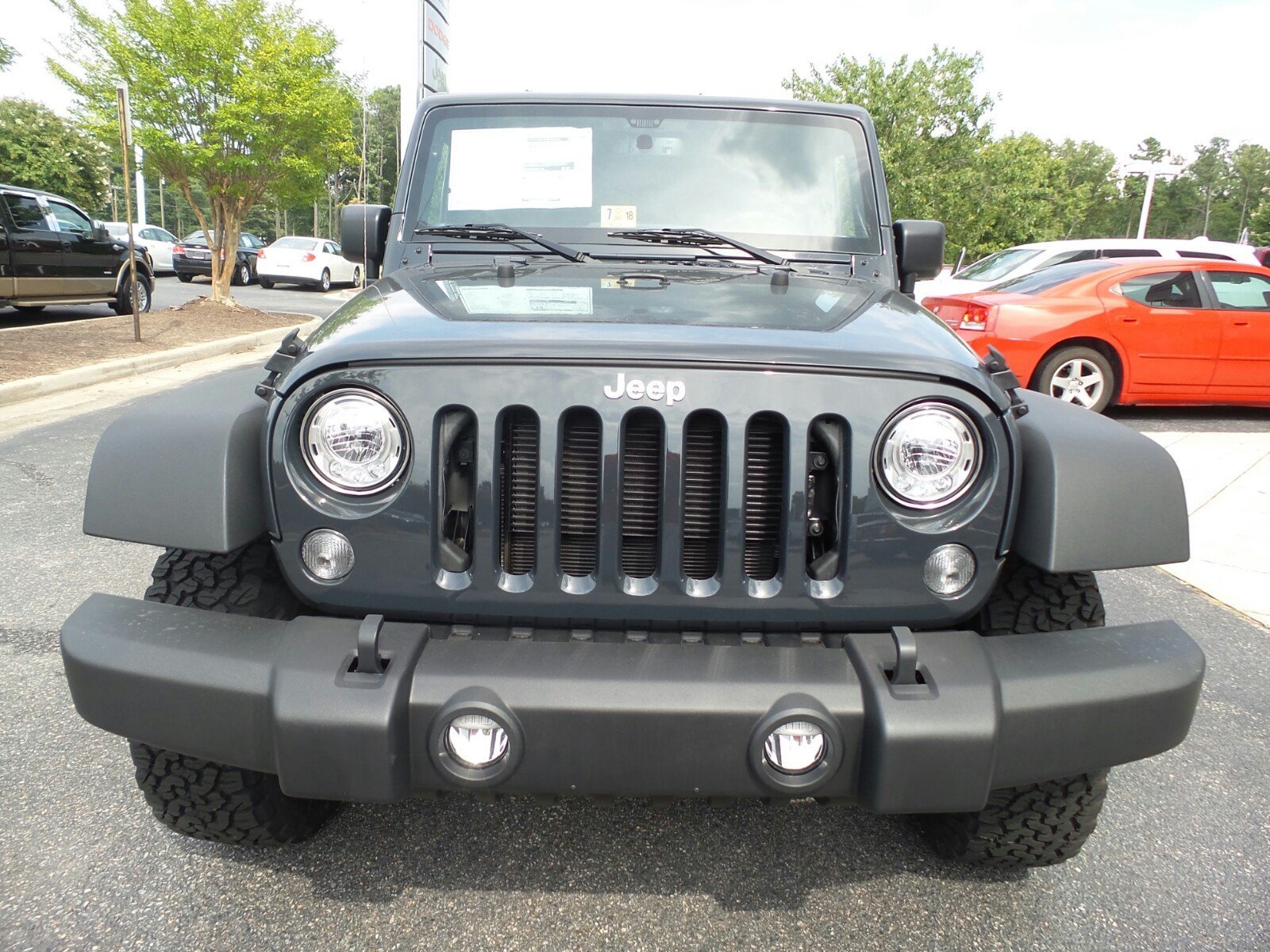 2017 Rhino Clearcoat Jeep Wrangler Unlimited | SUVs | richmond.com