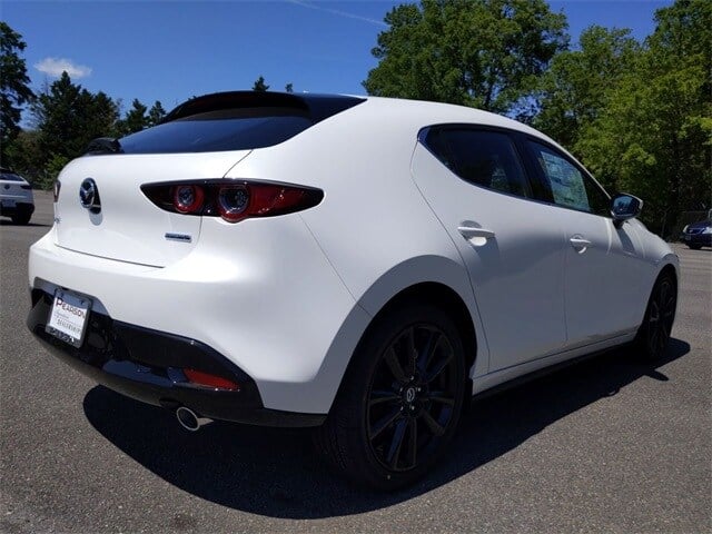 mazda 3 hatchback white pearl