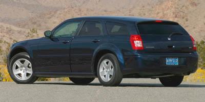 Research 2006
                  Dodge Magnum pictures, prices and reviews