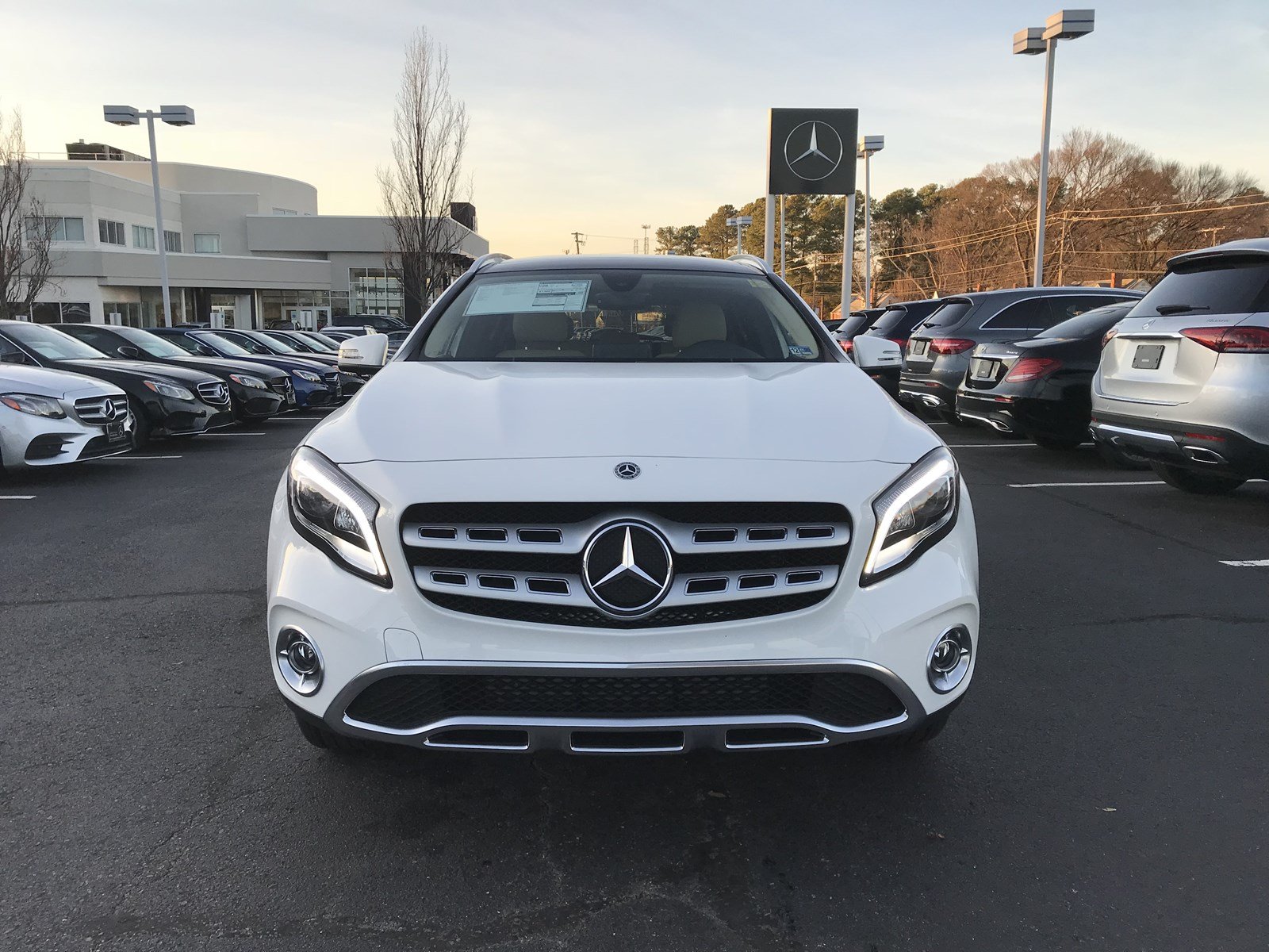 Polar White Mercedes Benz Gla Sedans Richmond Com