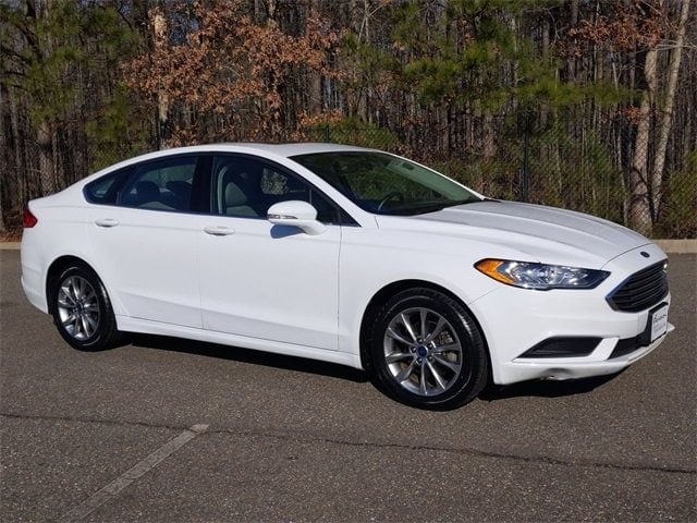 2017 White Platinum Metallic Tri-coat Ford Fusion