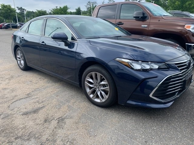 2019 Parisian Night Pearl Toyota Avalon