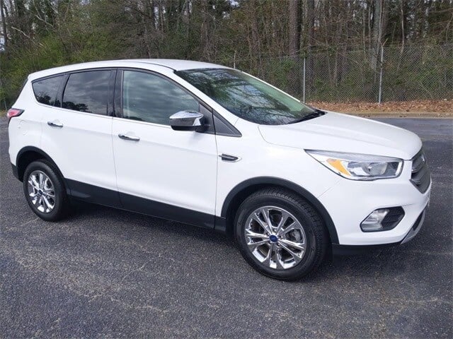 2017 White Ford Escape