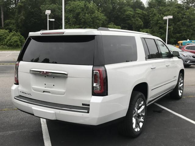 2020 White Frost Tricoat GMC Yukon XL