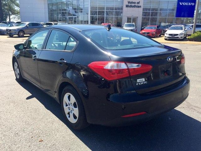 2015 Aurora Black Kia Forte