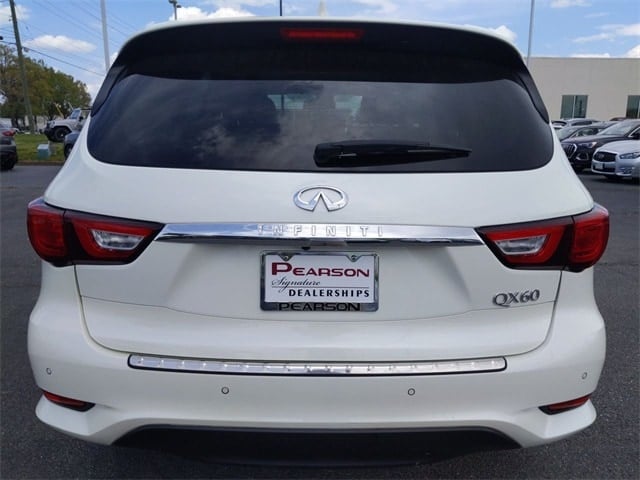 2017 QX60 Majestic White with Gianelle Puerto wheels