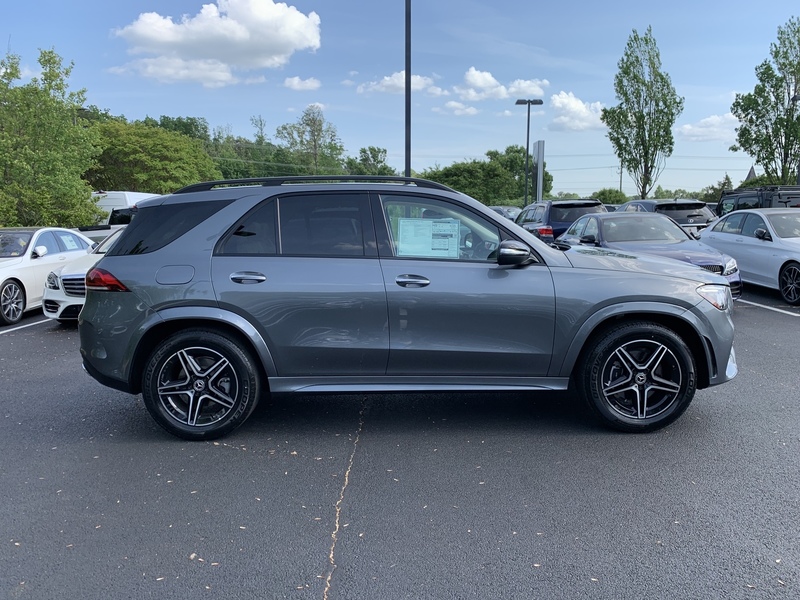 2020 Selenite Grey Metallic MercedesBenz GLE Station Wagons