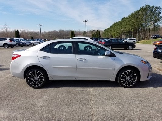 2015 Classic Silver Metallic Toyota Corolla