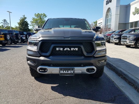 2019 Granite Crystal Met. Clear-coat Exterior Paint Ram 1500