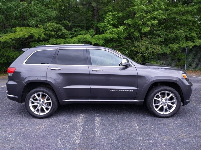 2016 Black Jeep Grand Cherokee