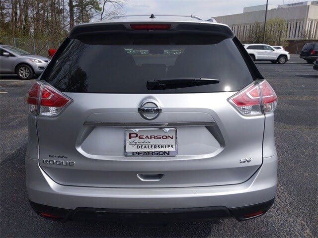 2015 Brilliant Silver Nissan Rogue