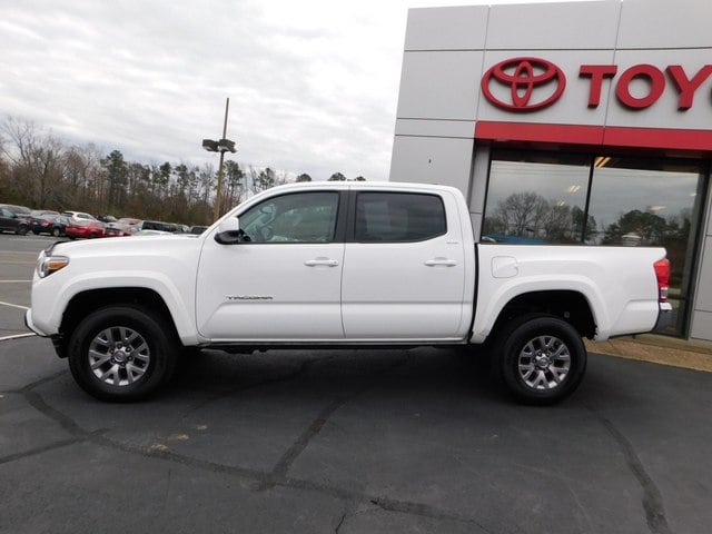 2016 White Toyota Tacoma