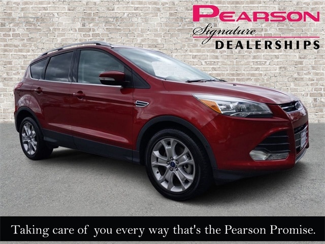 2015 Ruby Red Metallic Tinted Clearcoat Ford Escape Suvs