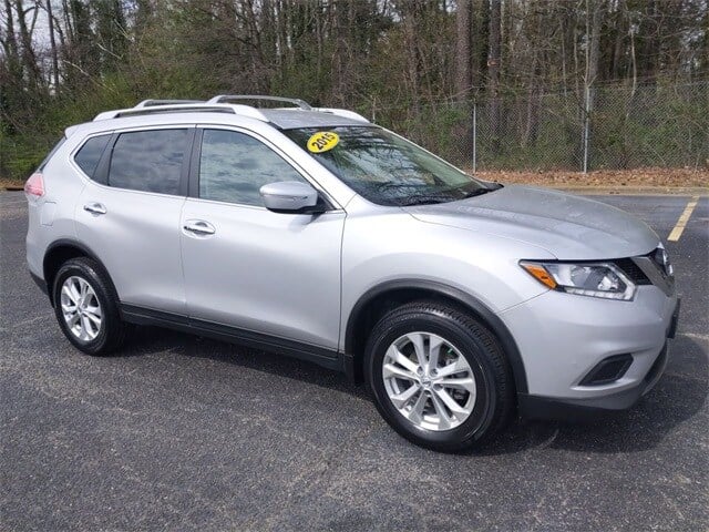 2015 Brilliant Silver Nissan Rogue