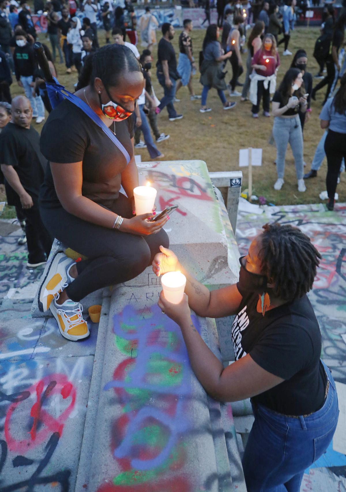 Watch Now Hundreds Turn Out For Peaceful Juneteenth Demonstration