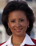 Rochon's family gives part of her wardrobe to VSU clothes closet