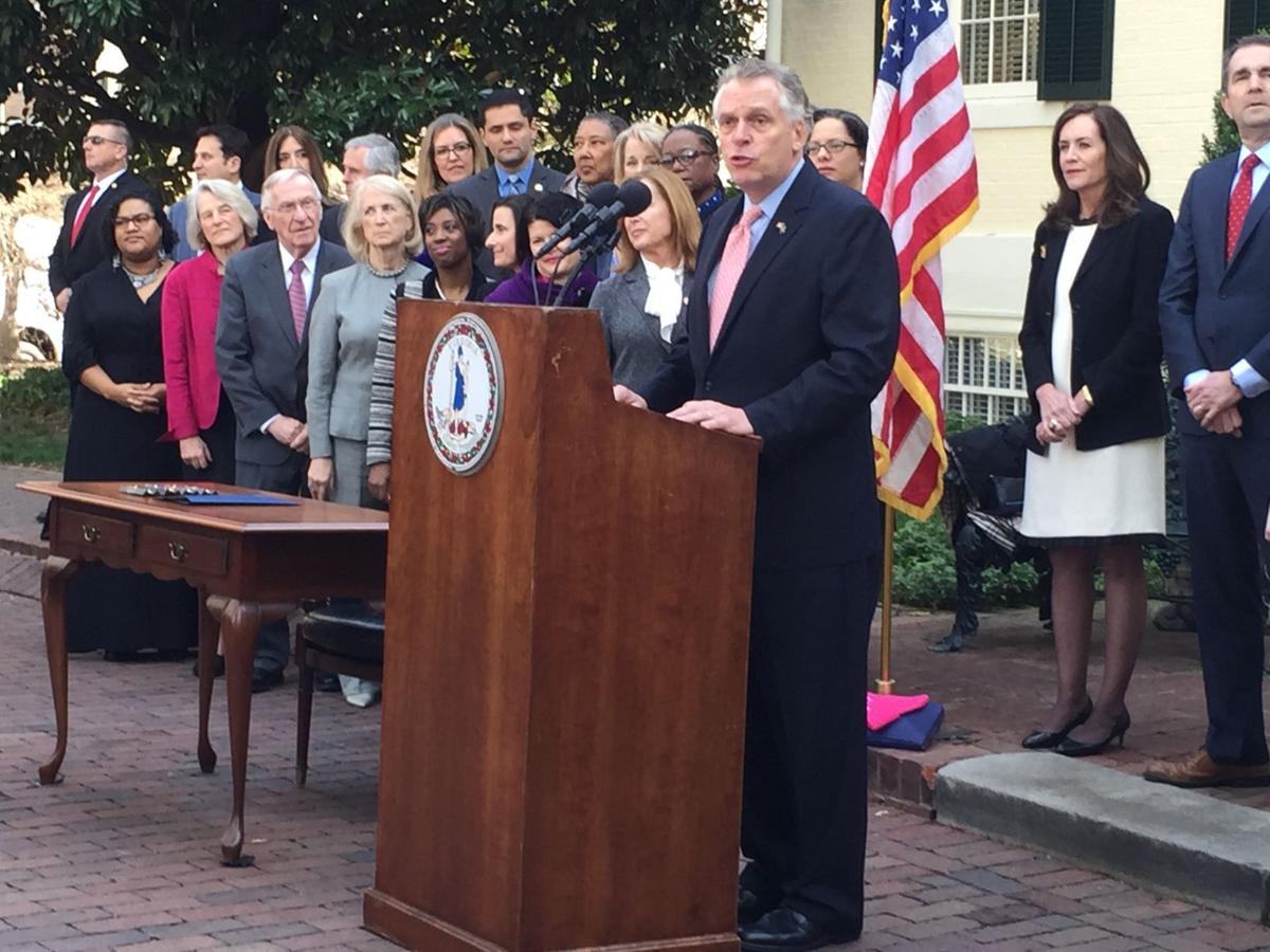 Mcauliffe Vetoes Bill That Would Defund Planned Parenthood Virginia Richmond Com