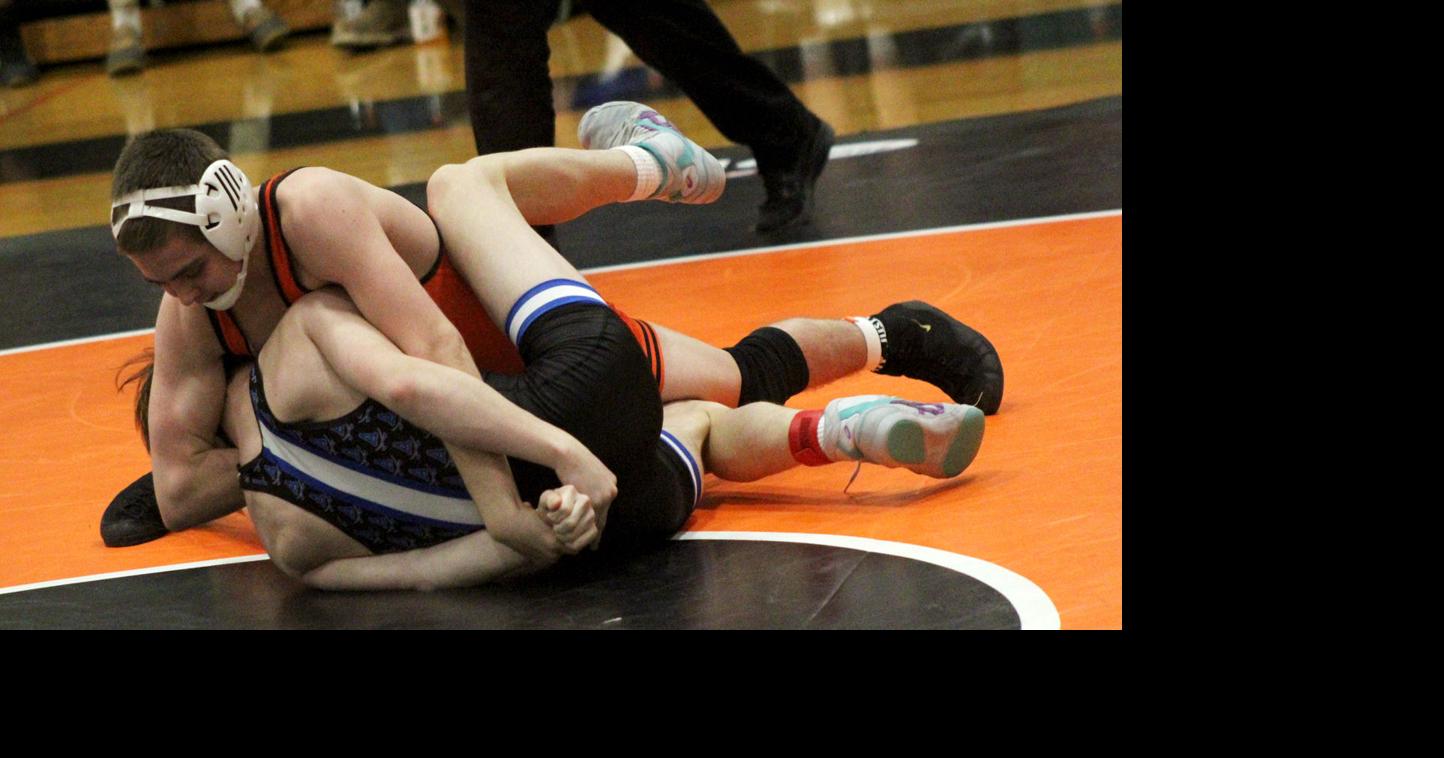 Powhatan wrestling's Sean Hall wins Big Blue Invitational's 126pound