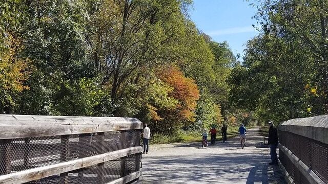 Fall at the Farmville 5