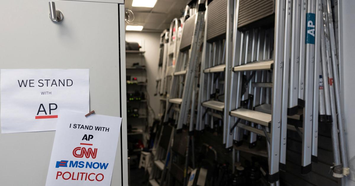 Judge temporarily blocks Trump ban on CNN, MS NOW, Politico