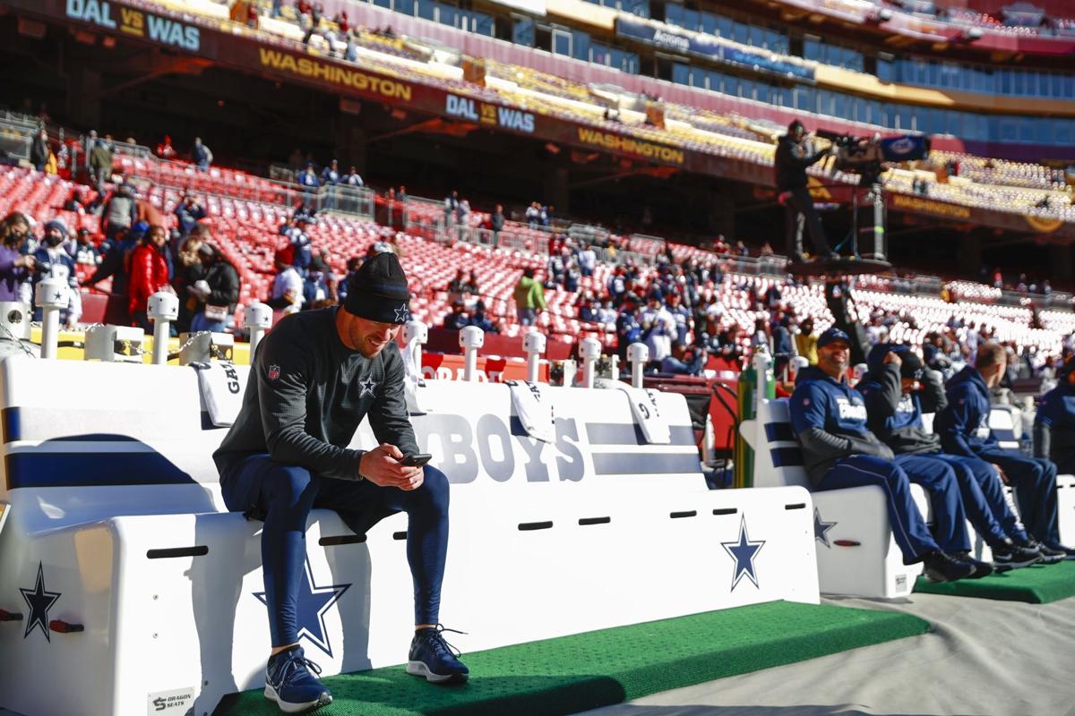 Dallas Cowboys bring benches to Washington, rivalry heats up