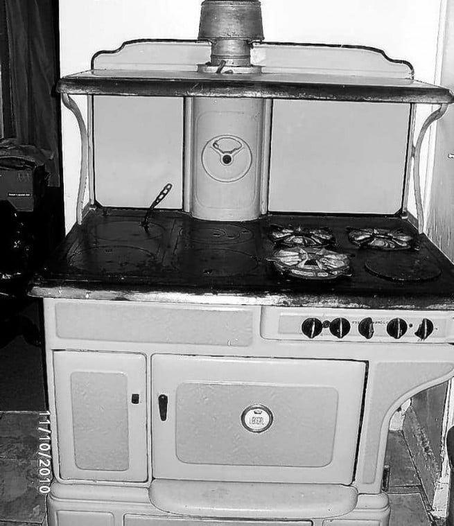 What's It Worth A vintage gas stove Entertainment