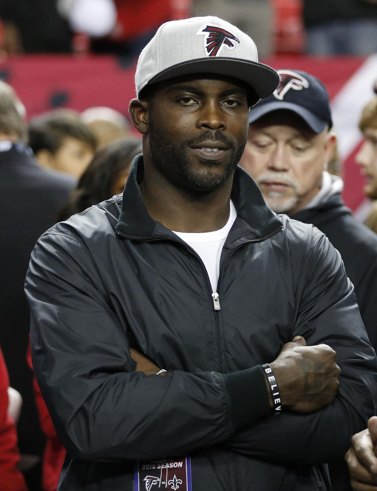 Virginia Tech legend Vick to be inducted into school's hall of fame