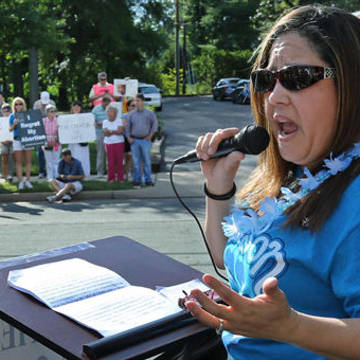 Hundreds Protest In Richmond At Planned Parenthood Clinic Richmond Local News Richmond Com Hundreds Protest In Richmond At Planned Parenthood Clinic Richmond Local News Richmond Com