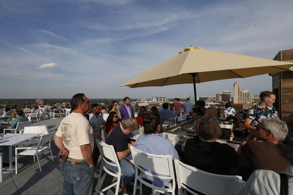 Quirk Hotel Opens Rooftop Bar Restaurant News Richmond Com