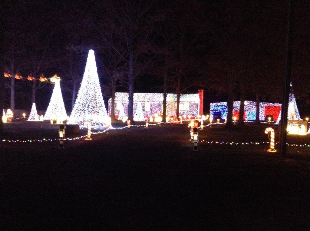 Christmas Light Display Chesterfield Va 2022 12630 Spring Run Road | Rtd Tacky Lights Chesterfield | Richmond.com