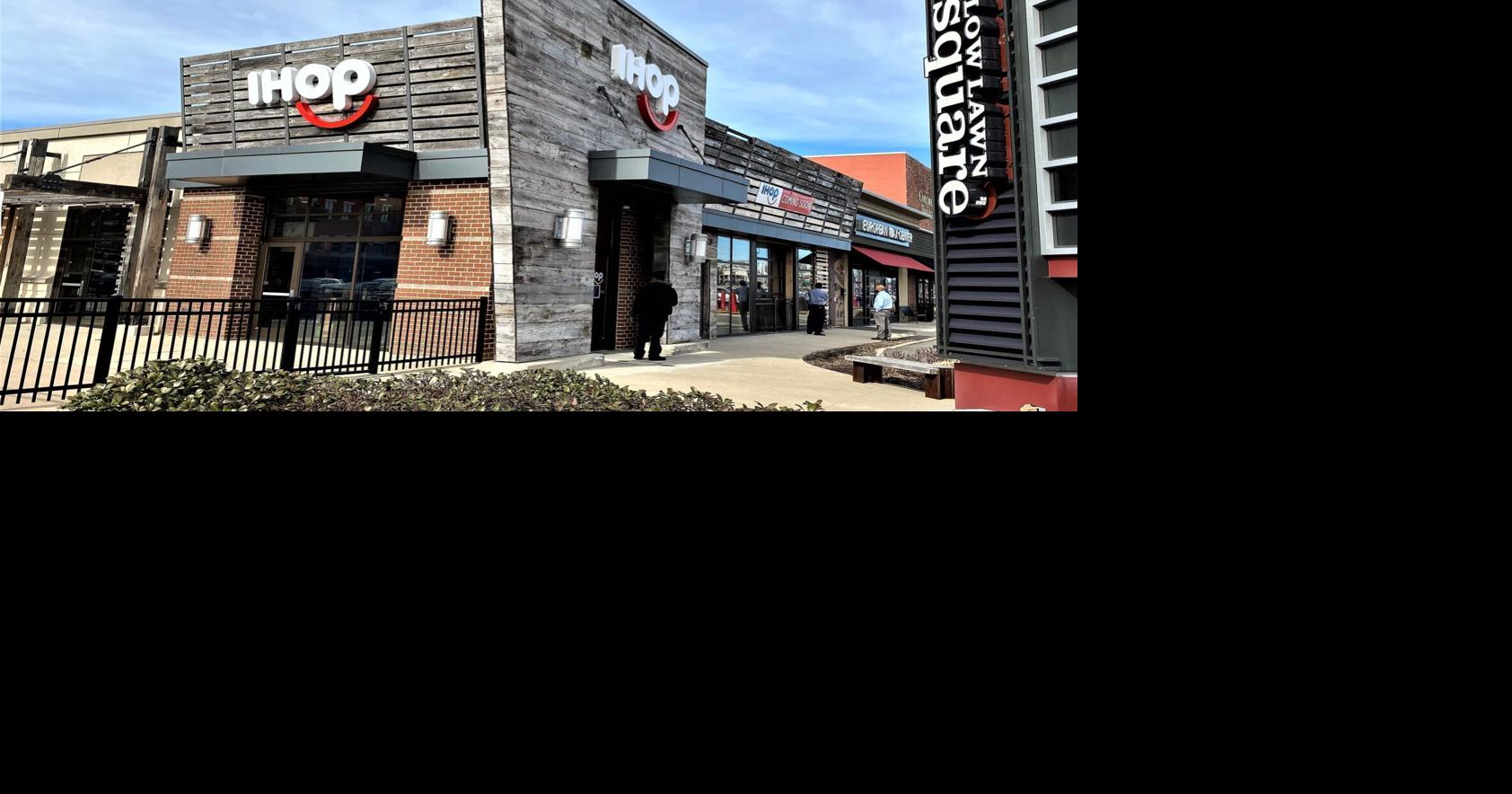 Veterans Day deals: free doughnuts, breakfast and dinner deals around ...