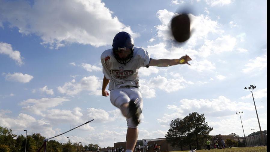 In High School Football The Extra Point Is No Easy Task 804