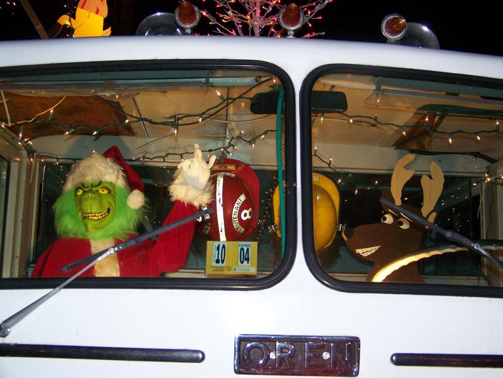 12618 Dawnridge Court Richmond Tacky Lights 2024