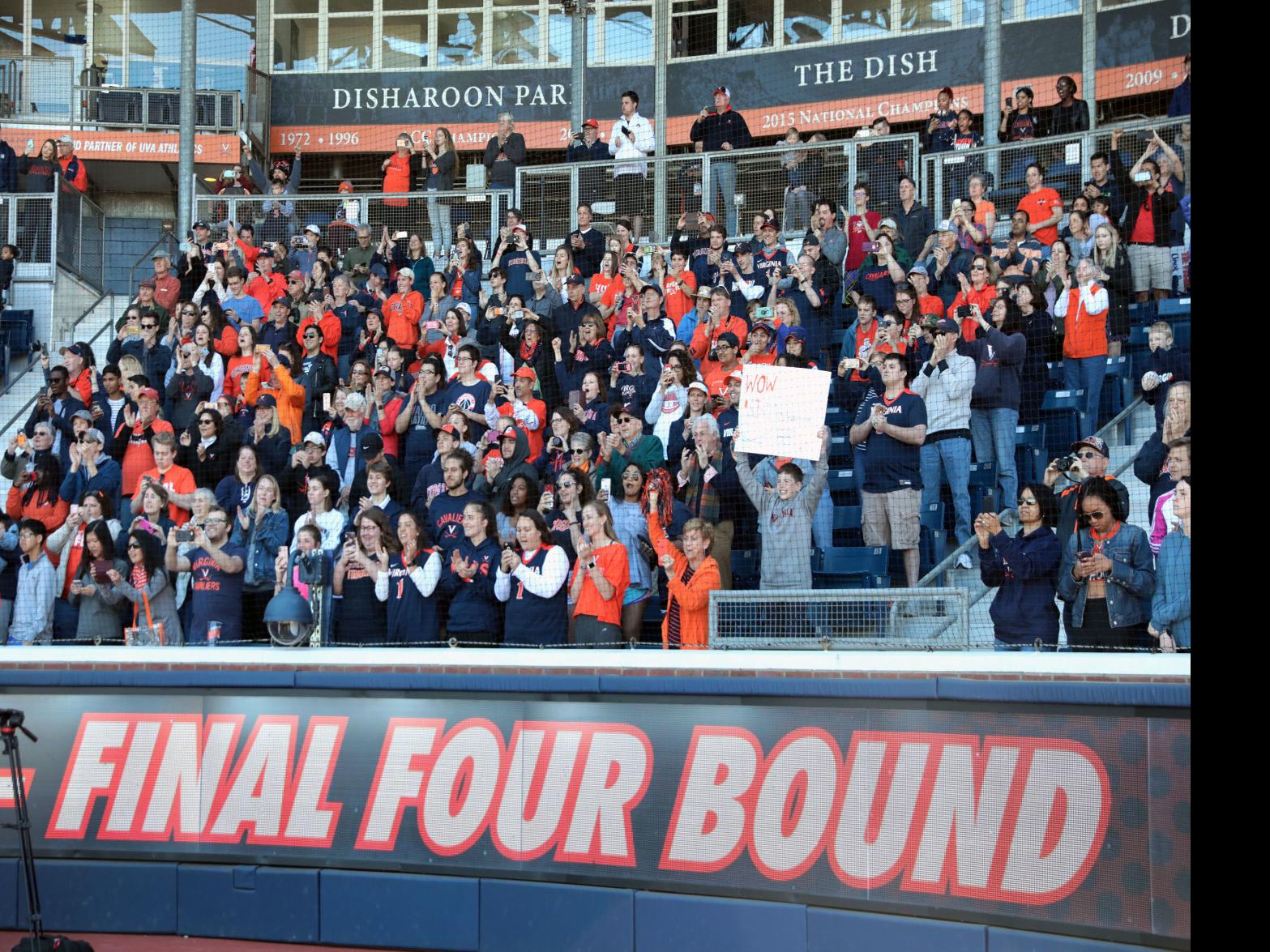 Thousands Gather To Welcome Home Final Four Bound Uva Basketball