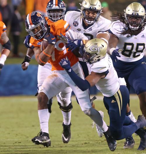 102321-cdp-sports-uva-football1089.JPG