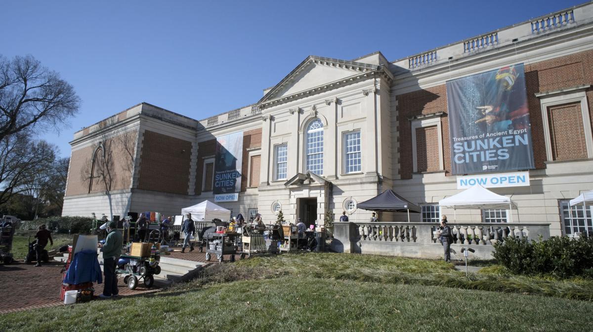Watch Now Opioids Virginia And Dopesick How The Filming Of The Hulu Series Came To Town Entertainment Richmond Com