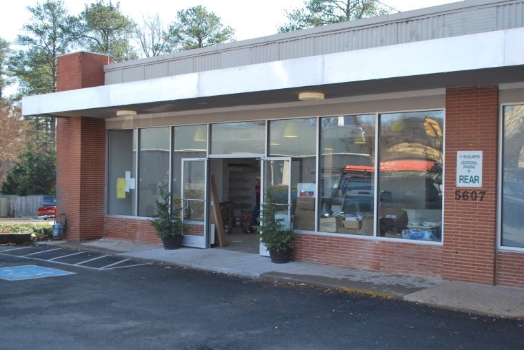 Yellow Umbrella Seafood Moving Food & Drink