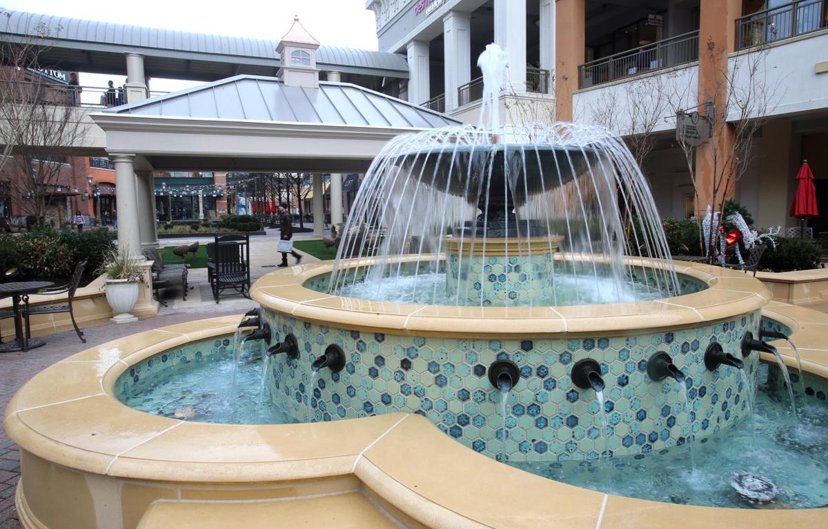 Short Pump mall has new look in common space Business