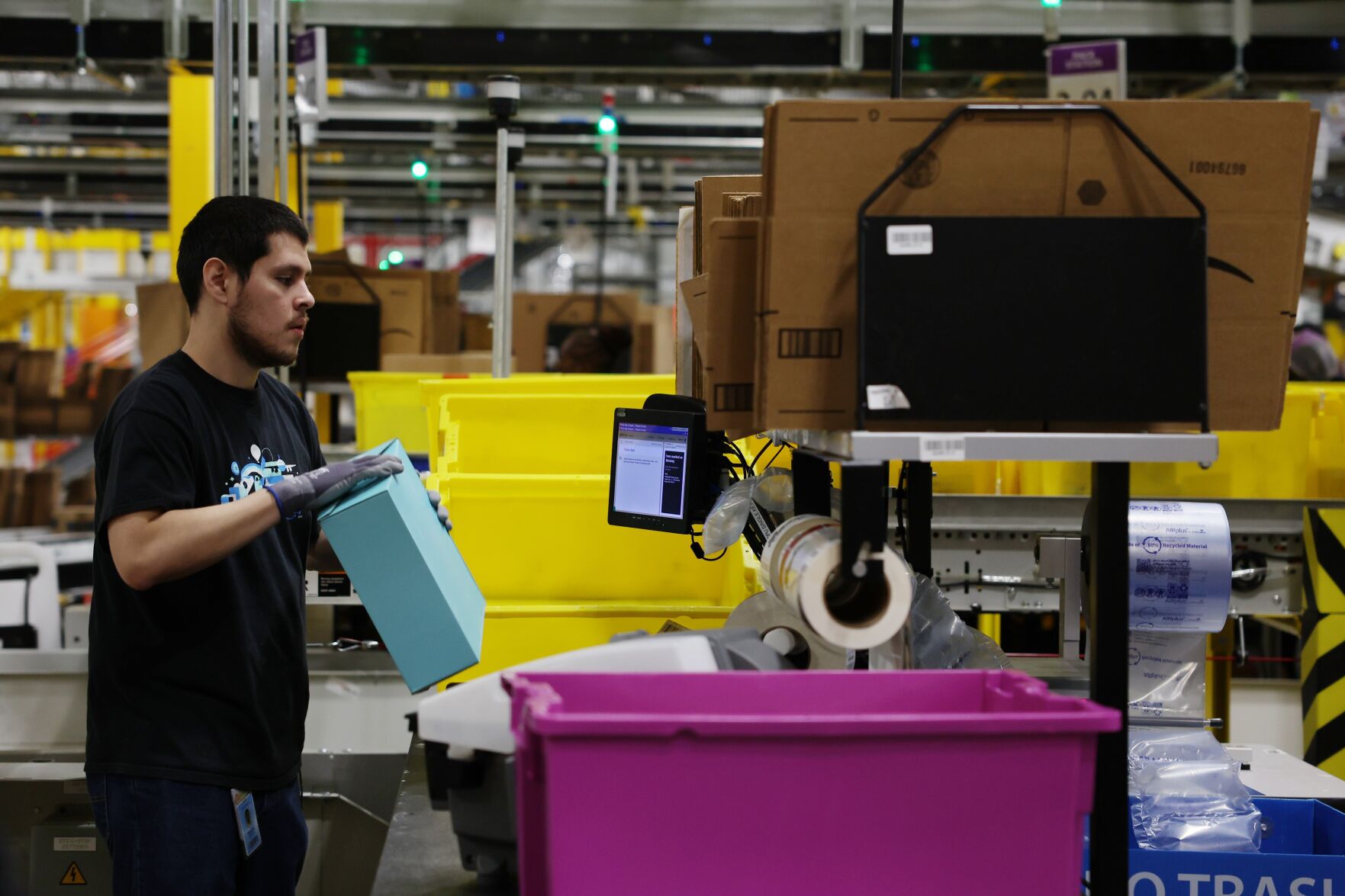 Virginia: Amazon opens massive warehouse in northern Henrico