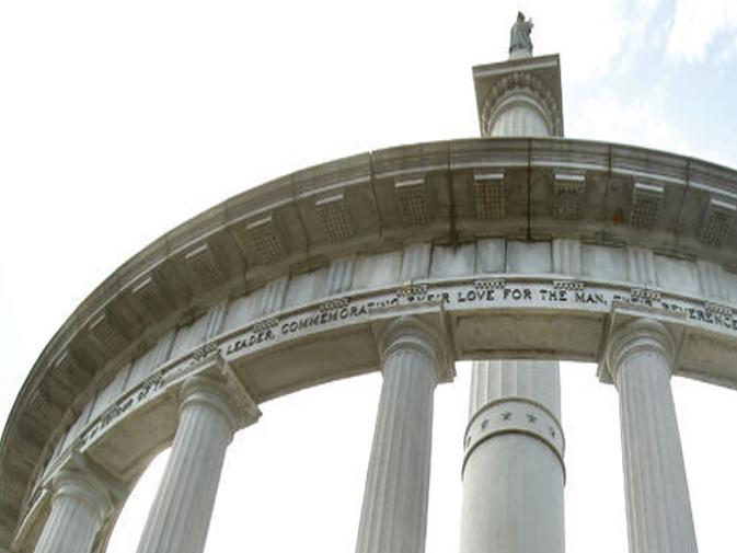 Jefferson Davis Statue On Monument Avenue Vandalized Local News
